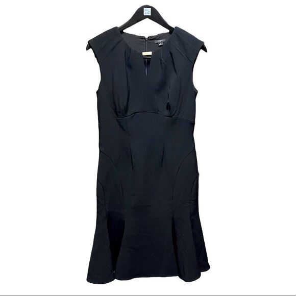 🌟80% OFF🌟NEW🌟 Ann Taylor Mermaid Black Dress - Picture 1 of 2